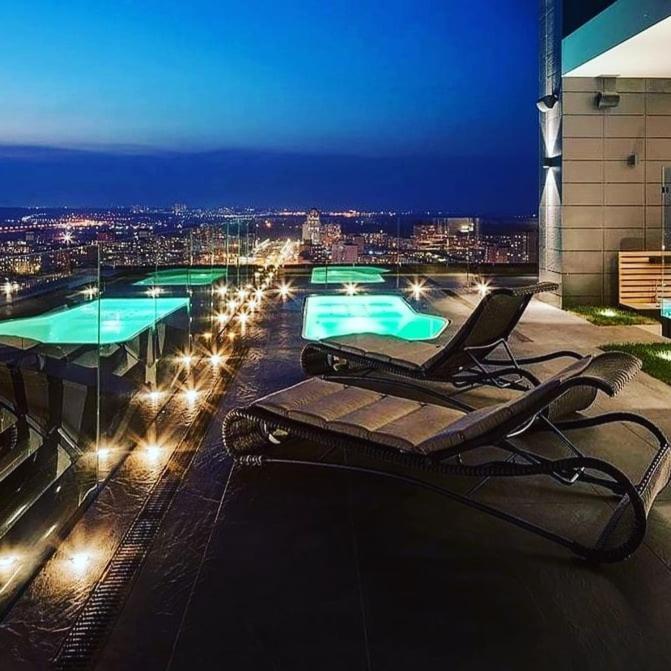 1 Room 60M2 Center Of Obolon Near River Side. With Terrace. 22 Floor Kiew Exterior foto